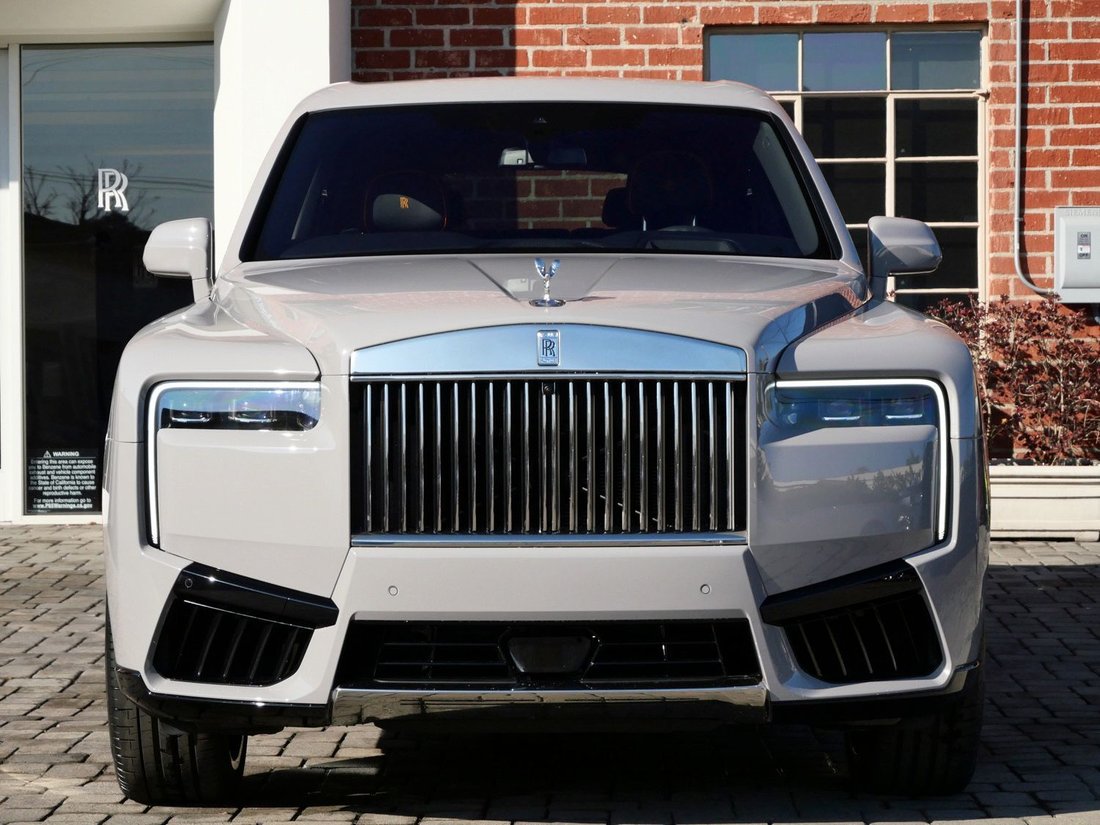 Suv in Beverly Hills, CA, United States 5 - 18709254