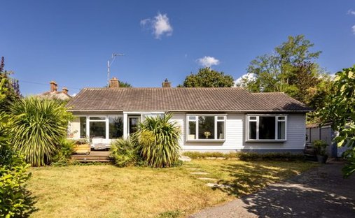Bungalow in South Chailey, England 1