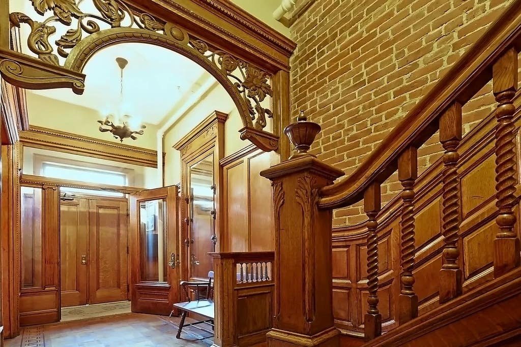 House in New York, New York, United States 3 - 18708077