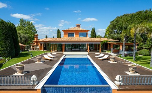 Villa in Loule (Sao Clemente), Algarve, Portugal 1
