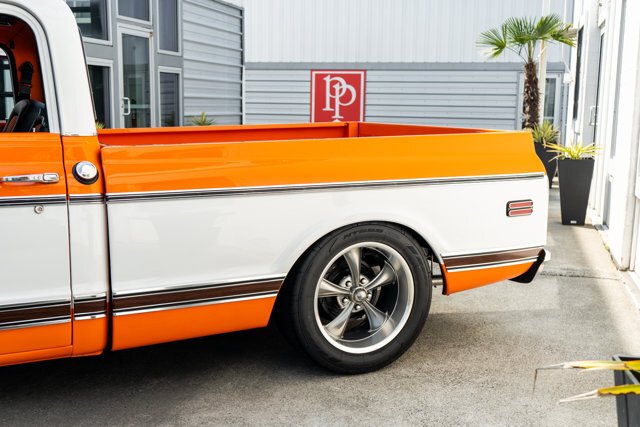 Pickup in Bellevue, WA, United States 5 - 18711932