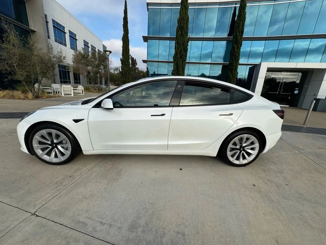 Sedan in Riverside, CA, United States 5 - 18710459