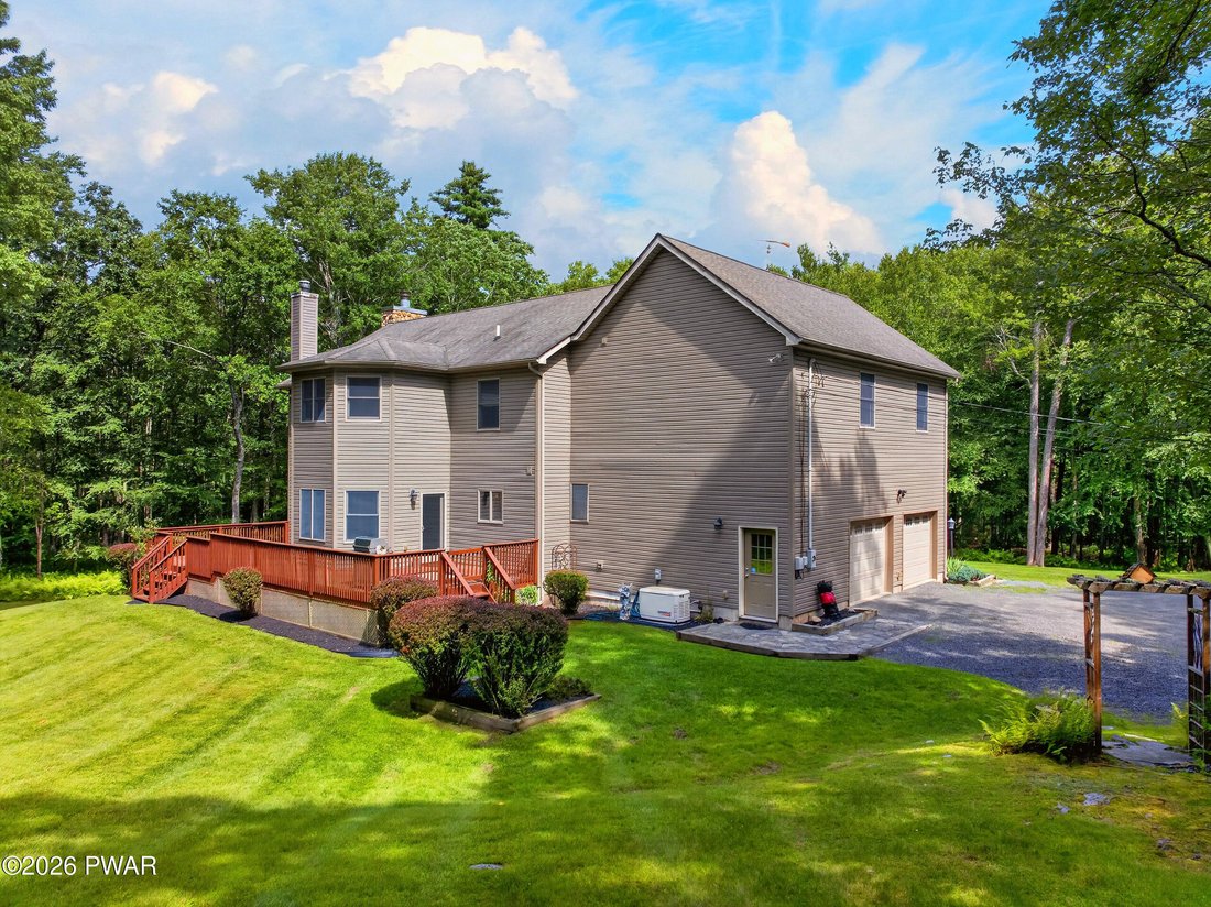 House in Milford, Pennsylvania, United States 4 - 18706347