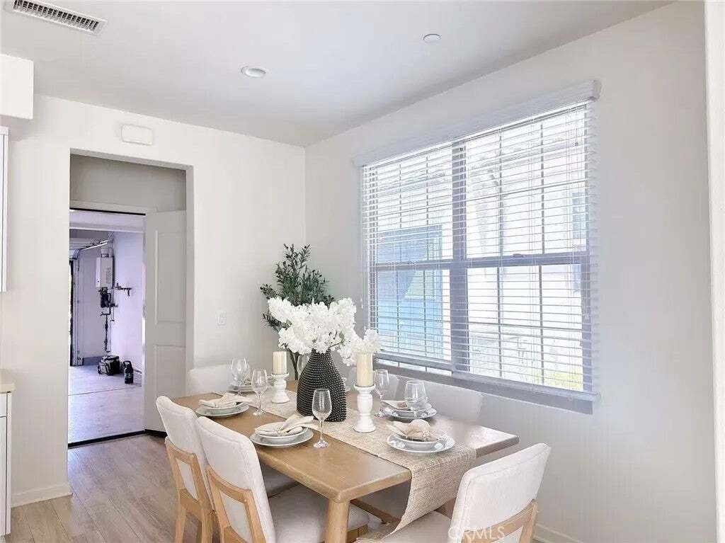 Condo in Irvine, California, United States 4 - 18708591