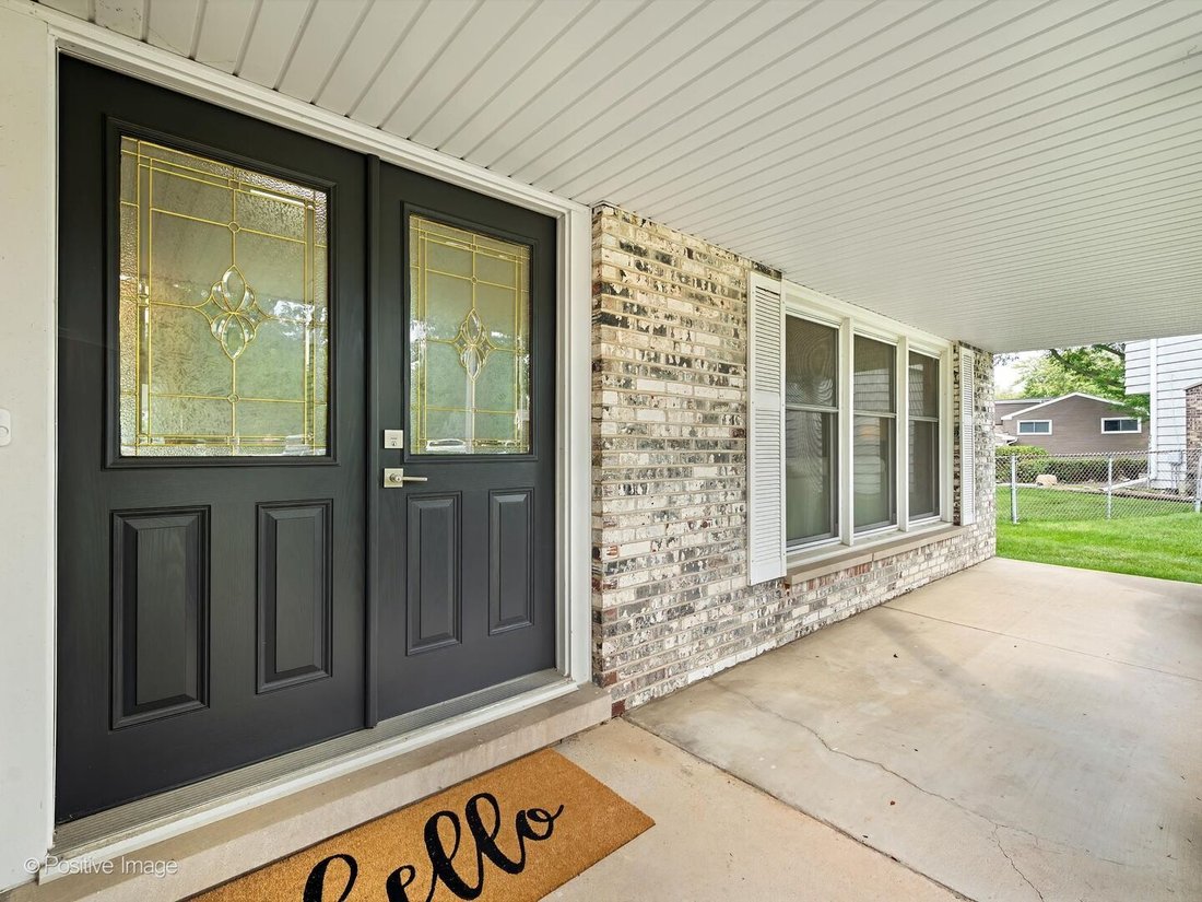 House in Schaumburg, Illinois, United States 3 - 18703678