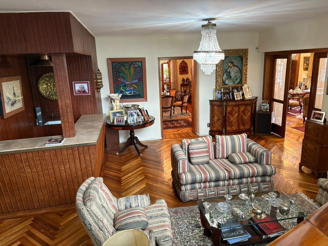 House in Quito, Pichincha, Ecuador 1 - 18704704