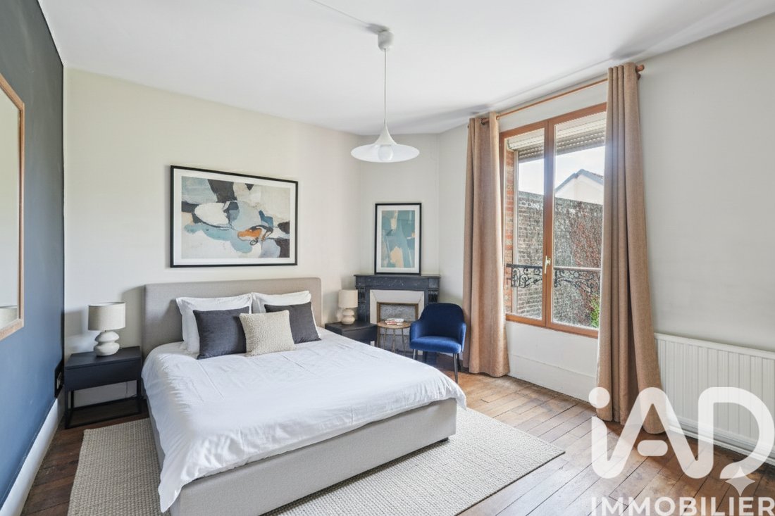 House in Gennevilliers, Ile-de-France, France 4 - 16336166