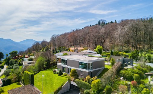 House in Carona, Lugano, Ticino 1