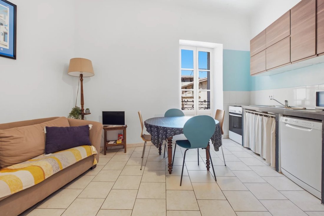 Townhouse in Arles, Provence-Alpes-Côte d'Azur, France 5 - 18688259