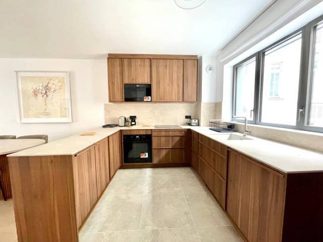 Apartment in Porte Dauphine, Paris 16e Arrondissement, Paris 4 - 17270541