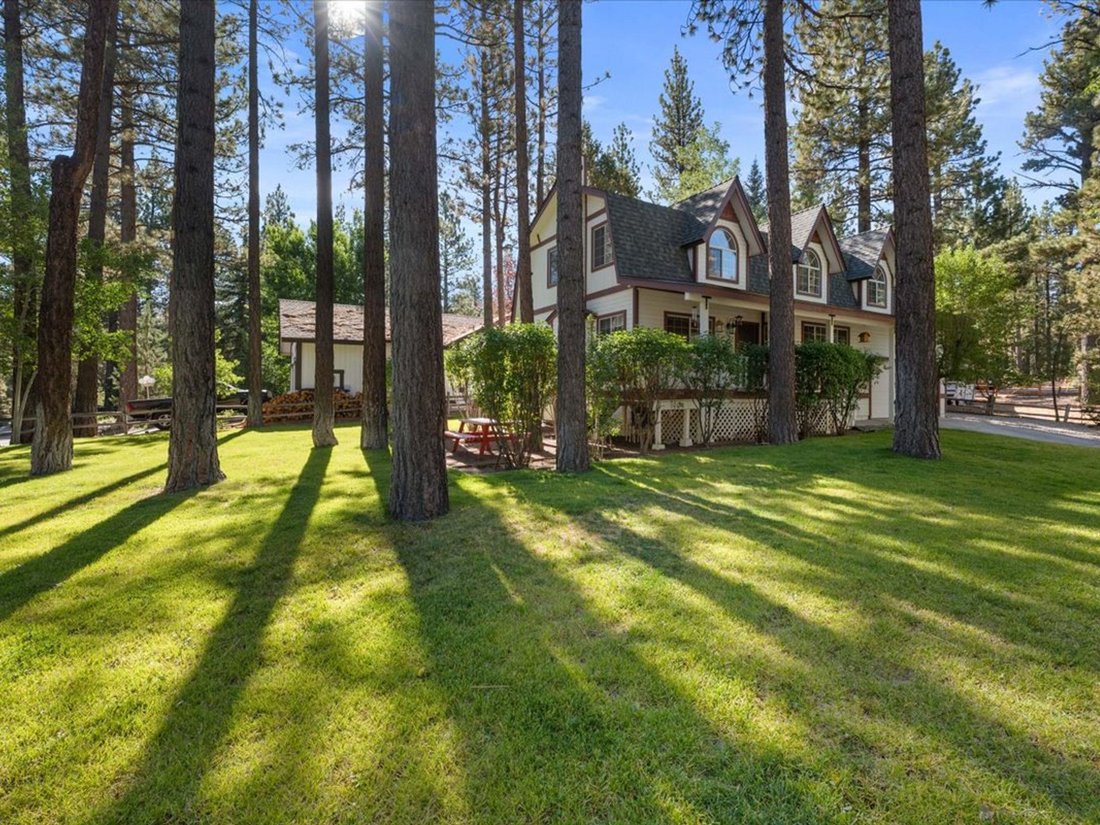 House in Big Bear Lake, California, United States 1 - 18704872