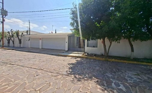 Casa a Bosques la Florida, San Luis Potosí, Messico 1