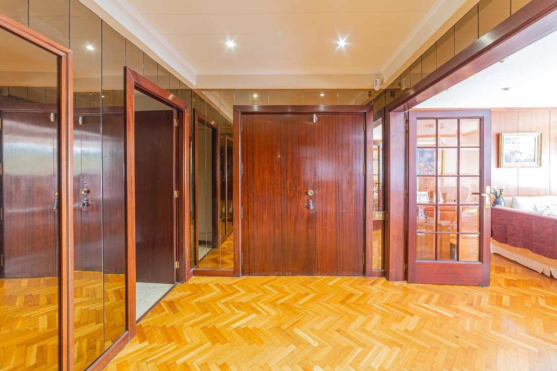 Apartment in Sarrià-Sant Gervasi, Barcelona, Spain 5 - 18302443