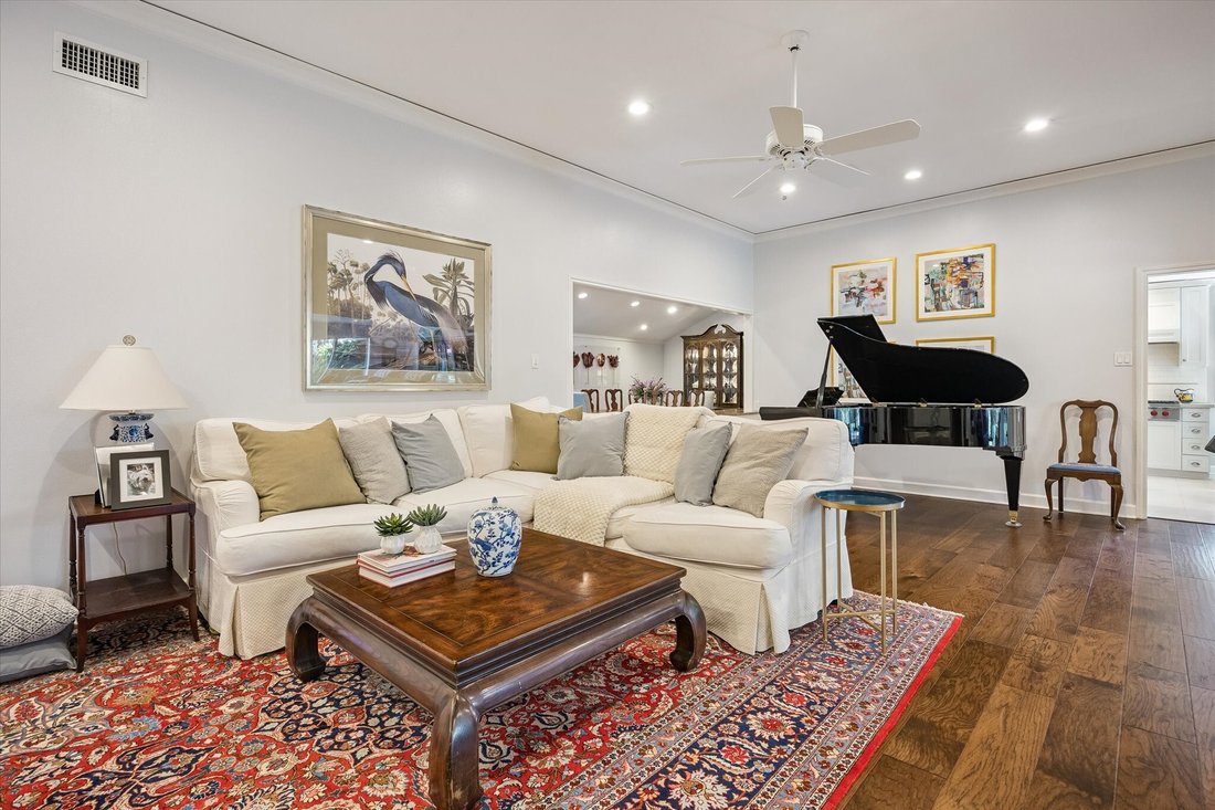 House in Houston, Texas, United States 5 - 18704697
