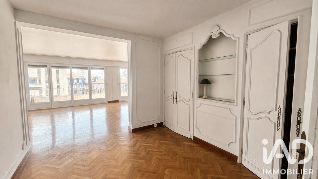 Apartment in Périer, 8e Arrondissement, Marseille 3 - 18710029