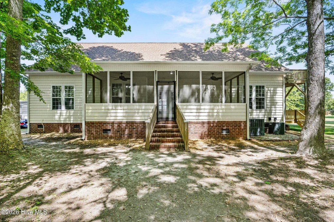 House in North Topsail Beach, North Carolina, United States 3 - 18713937