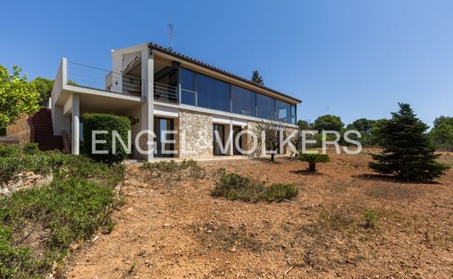 House in Montserrat, Valencian Community, Spain 1