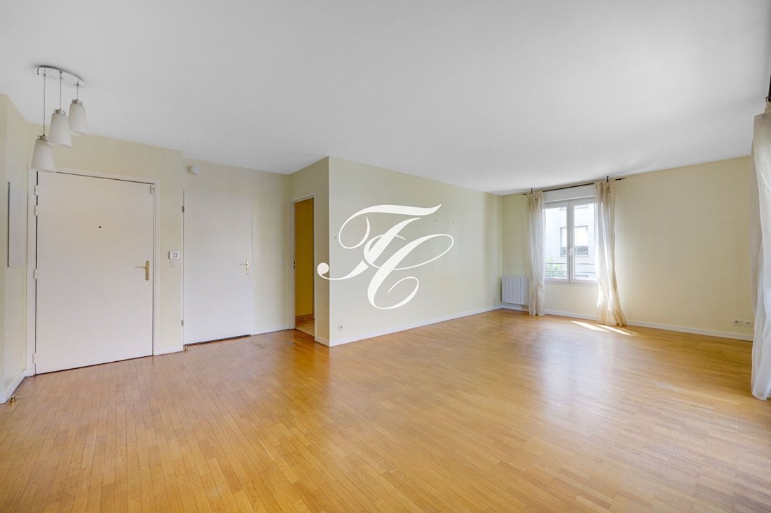 Apartment in Saint-Cloud, Ile-de-France, France 4 - 18704421