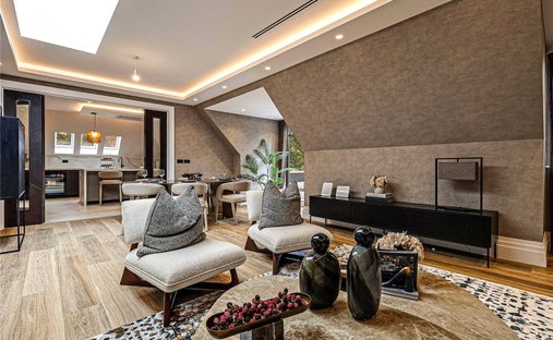 Apartment in Ducks Hill, Hillingdon, England 1