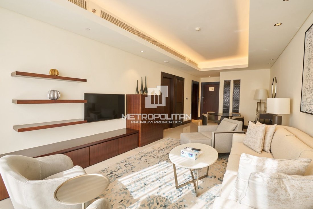 Apartment in Burj Khalifa Lake, Downtown Dubai, Dubai 5 - 18704550