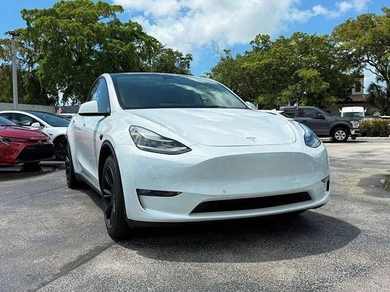 Sedan in Hollywood, FL, United States 1 - 18714218
