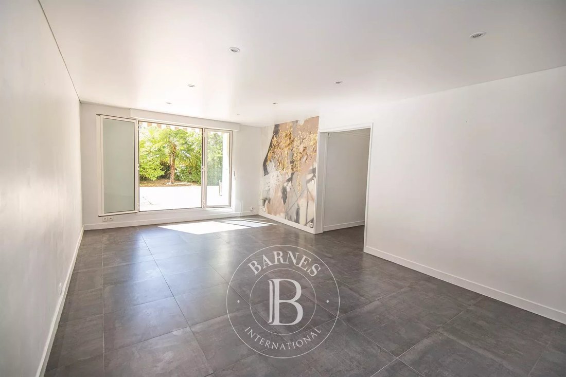 Apartment in Schnapper, Saint-Germain-en-Laye, France 2 - 16568927