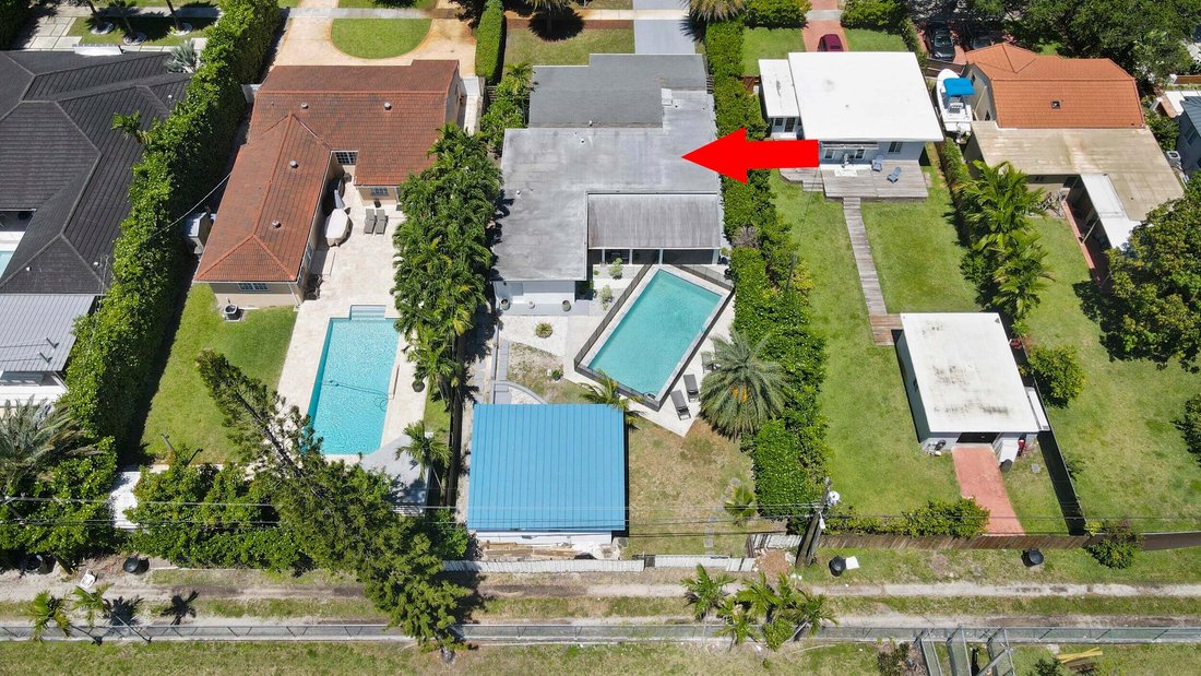 Casa a Miami Springs, Florida, Stati Uniti 2 - 18706091