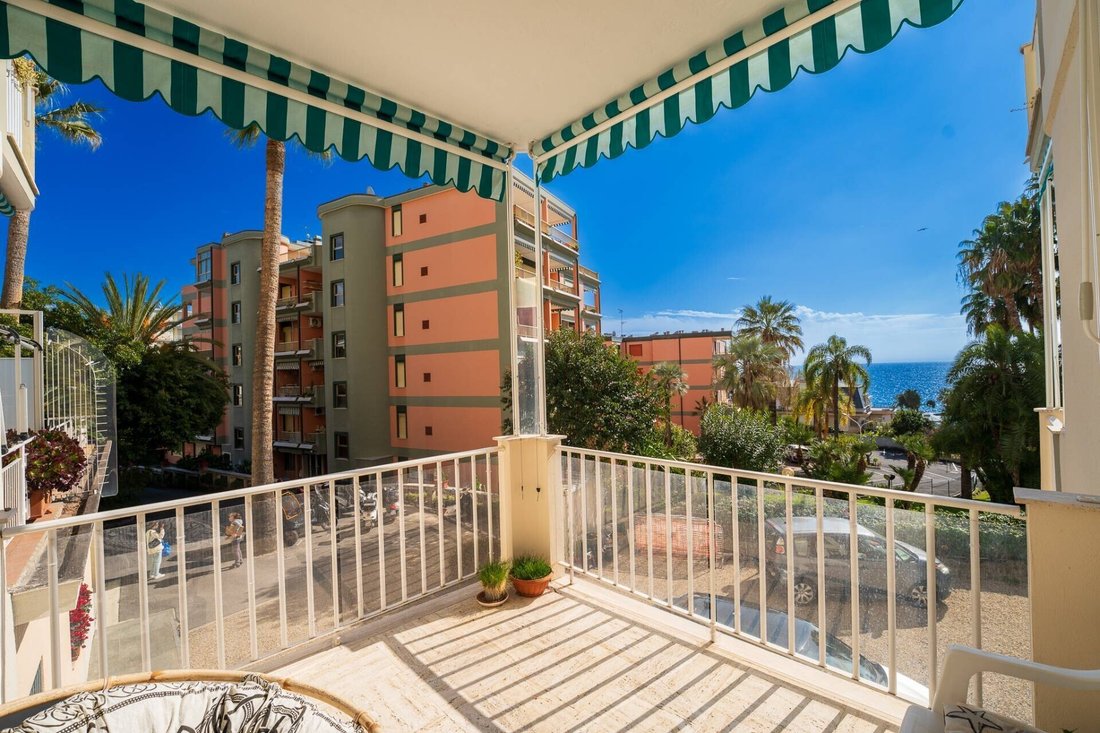 Apartment in Corso degli Inglesi, Sanremo, Liguria 1 - 18713977