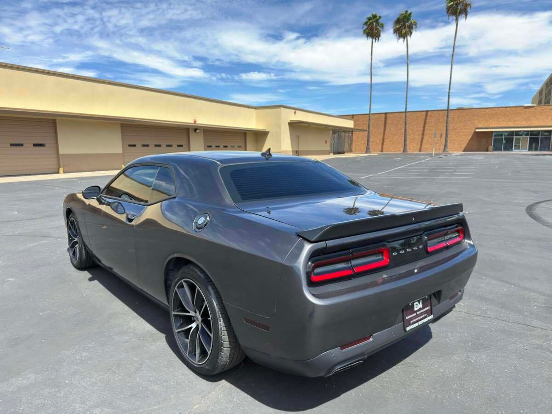 Coupe in Sacramento, CA, United States 5 - 18710511