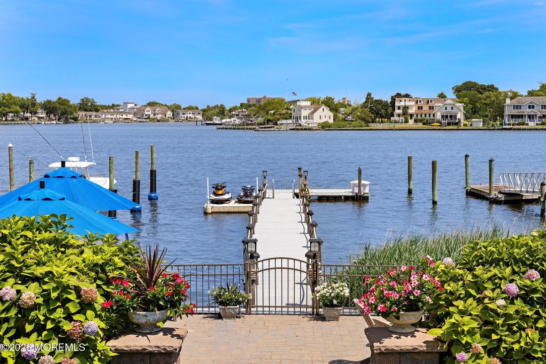 House in Oceanport, New Jersey, United States 4 - 18711869