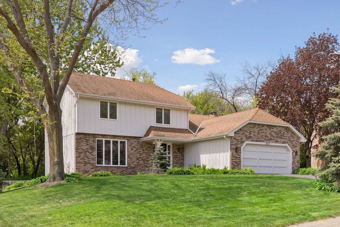 House in Plymouth, Minnesota, United States 1 - 18704466