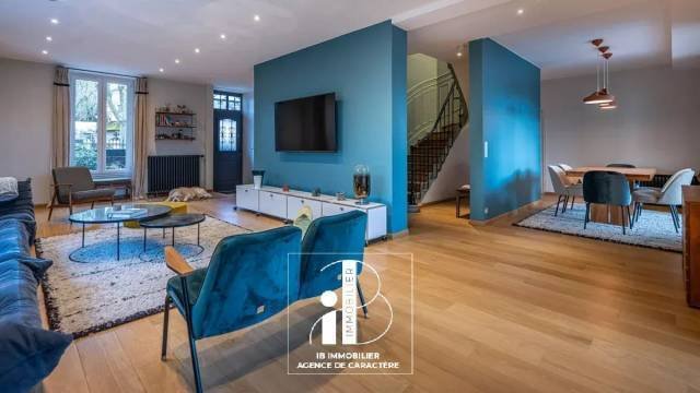 House in Fontainebleau, Ile-de-France, France 5 - 16327606