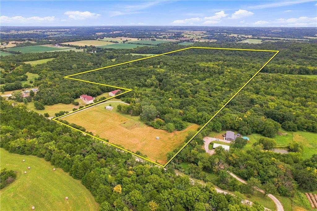 Land in Paola, Kansas, United States 3 - 18710290
