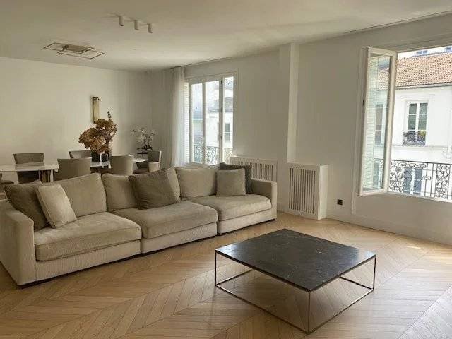 Wohnung in La Plaine des Sablons, Neuilly-sur-Seine, Frankreich 1 - 18155768