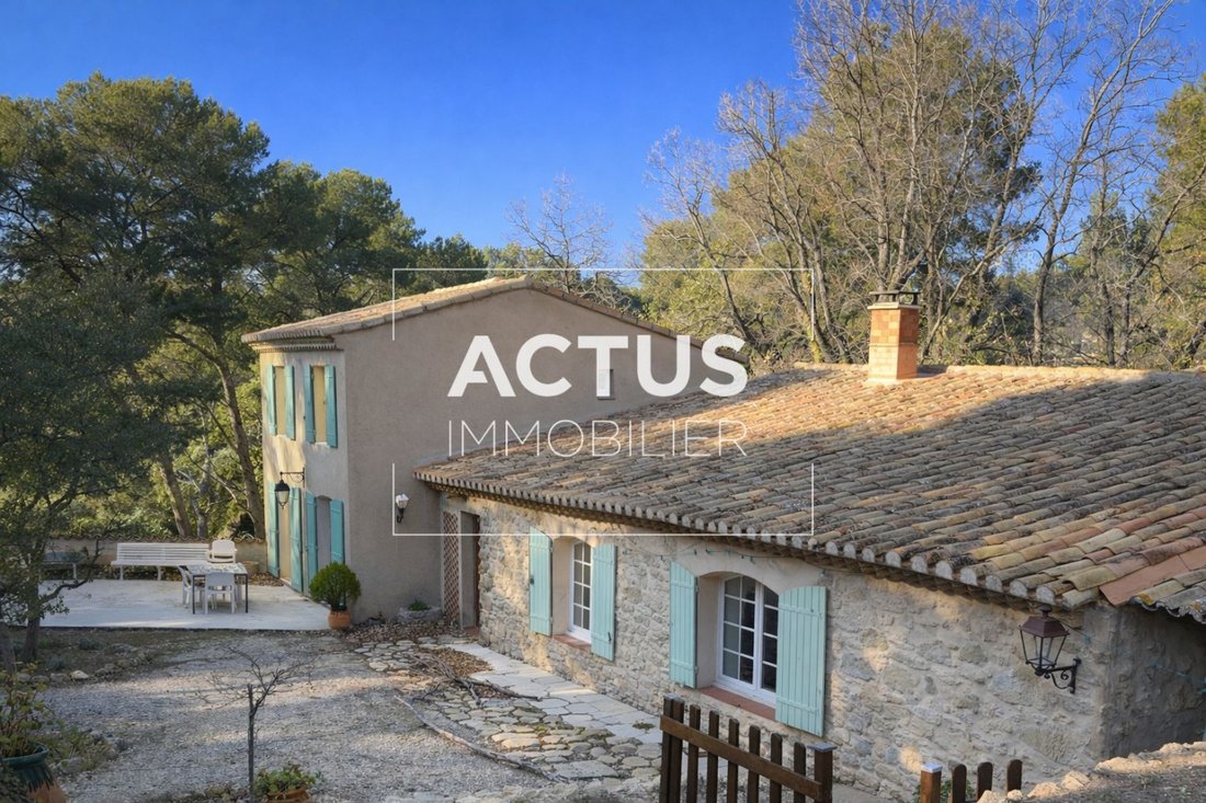 House in Le Vallon-La Croix Blanche-Basses Viougues-Coustelade, Salon-de-Provence, France 1 - 18709153