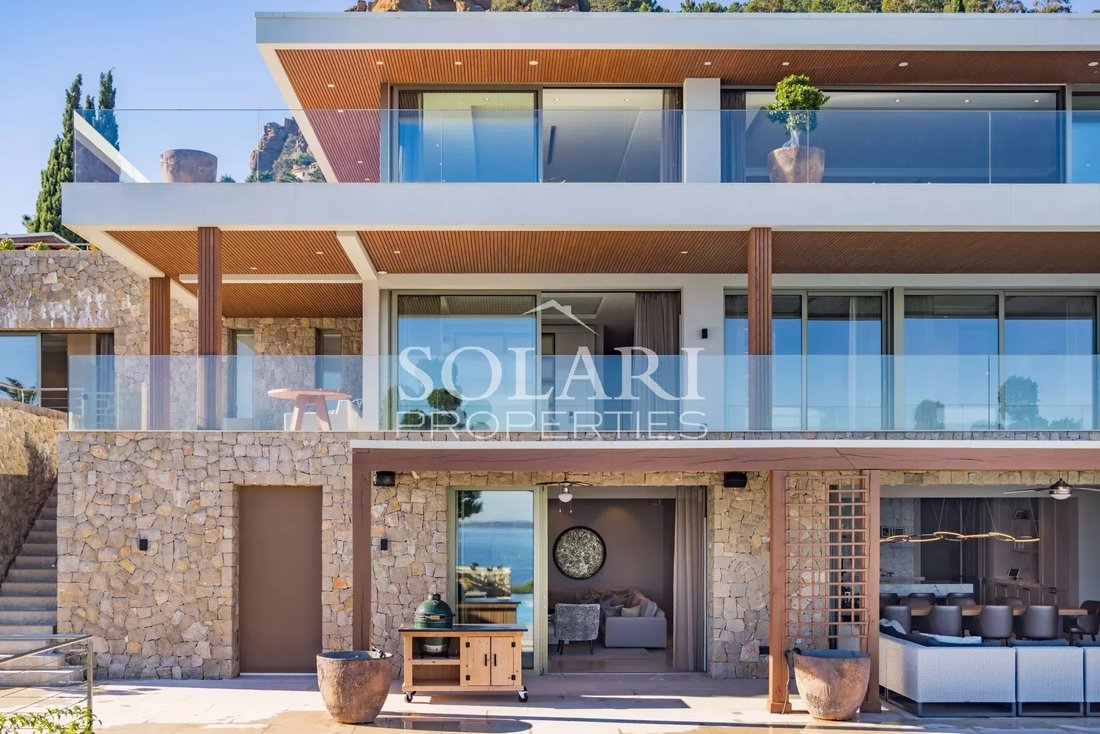 Finca en Théoule-sur-Mer, Provenza-Alpes-Costa Azul, Francia 5 - 15855923