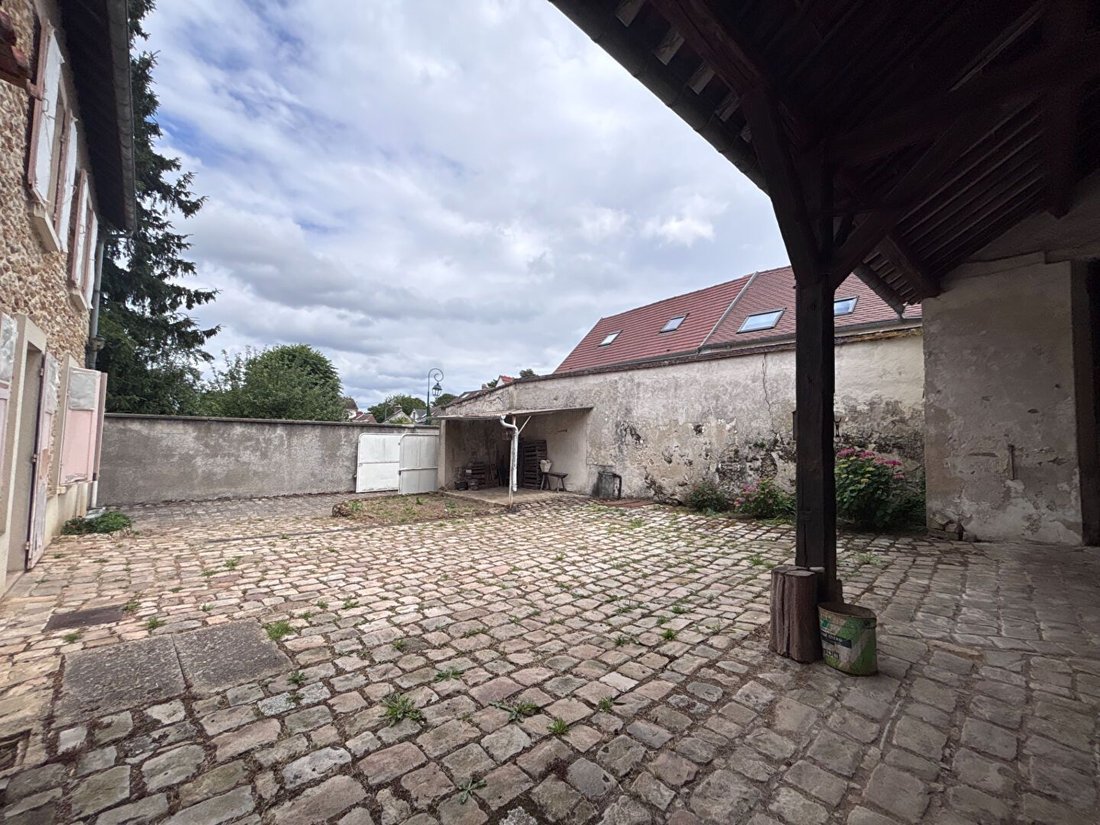 House in Orgeval, Ile-de-France, France 2 - 18707113
