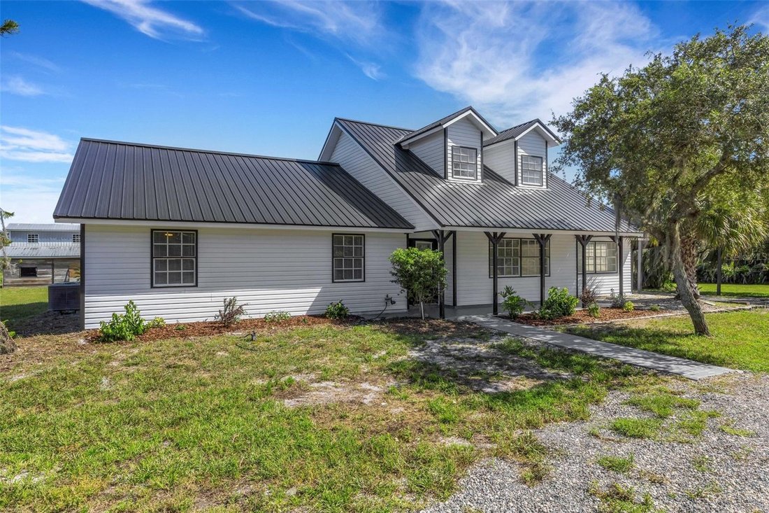 House in Myakka City, Florida, United States 2 - 18710085