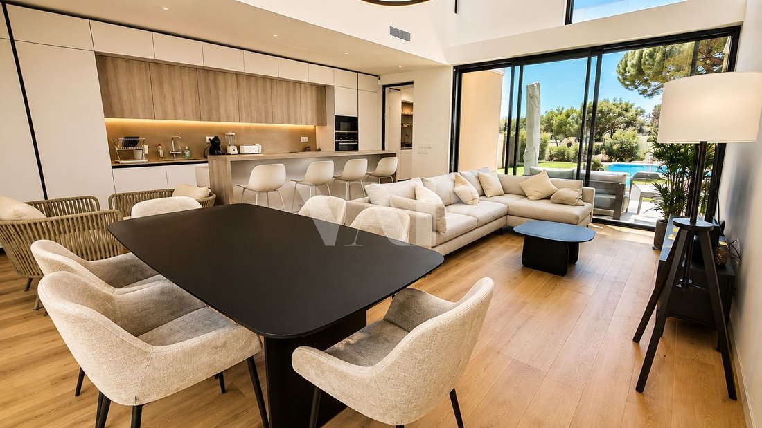 Villa in Vilamoura, Quarteira, Algarve 2 - 18707225