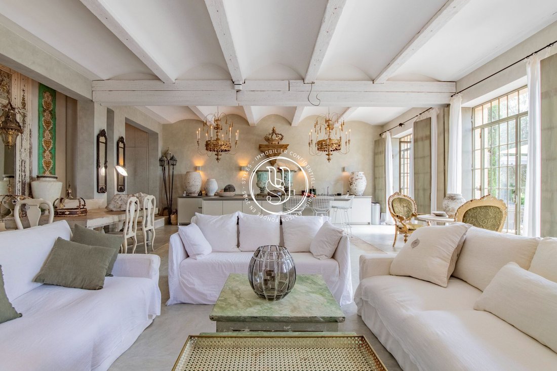 Villa in Uzès, Okzitanien, Frankreich 4 - 18704009