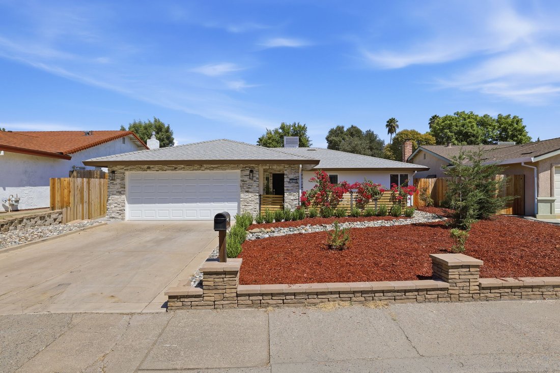 House in Citrus Heights, California, United States 1 - 18704691
