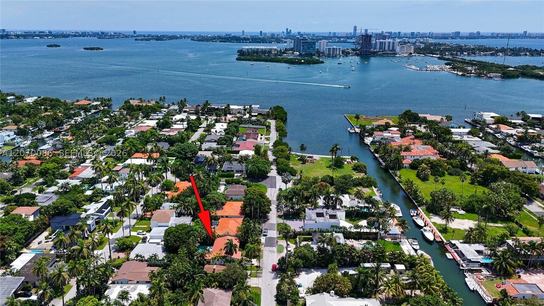 House in Miami, Florida, United States 1 - 18706431