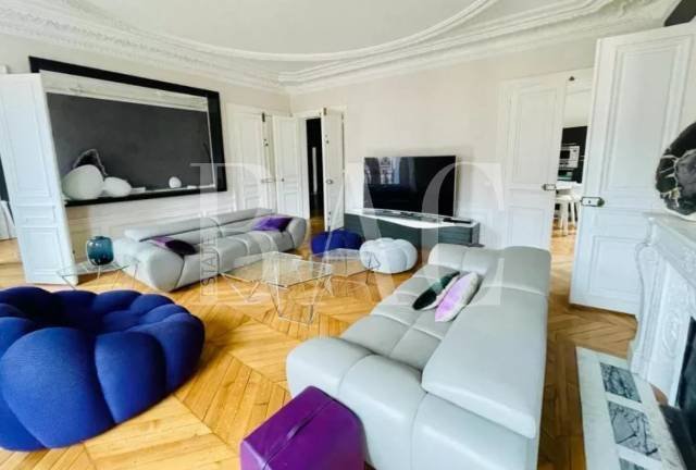 Apartment in Palais Royal, Paris 1er Arrondissement, Paris 1 - 15622648
