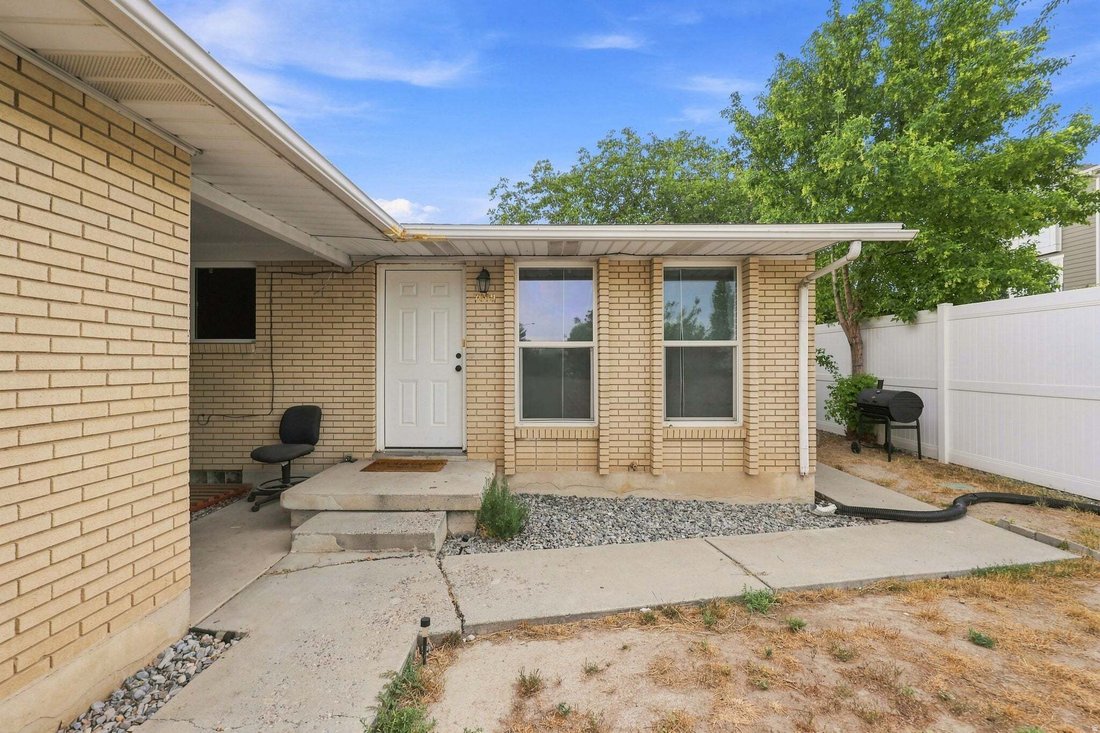 House in Midvale, Utah, United States 4 - 18430989