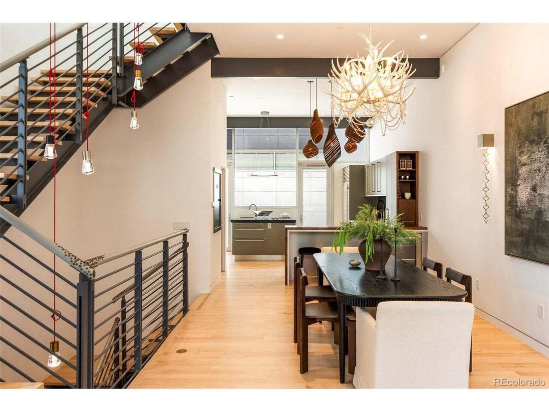 Condo in Denver, Colorado, United States 5 - 18705443