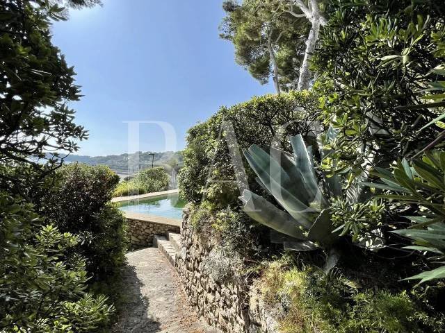 Villa in Vieille Ville, Antibes, France 5 - 15622551