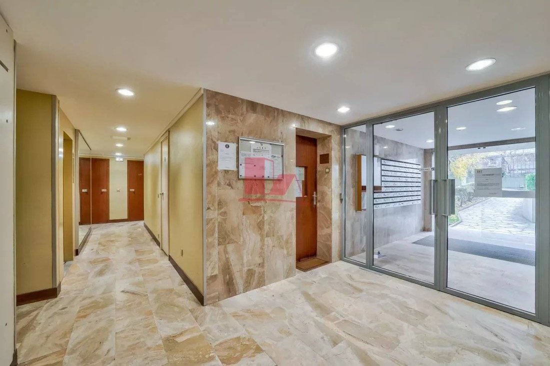 Apartamento en Espaces Jeunes, Issy-les-Moulineaux, Francia 3 - 16784753