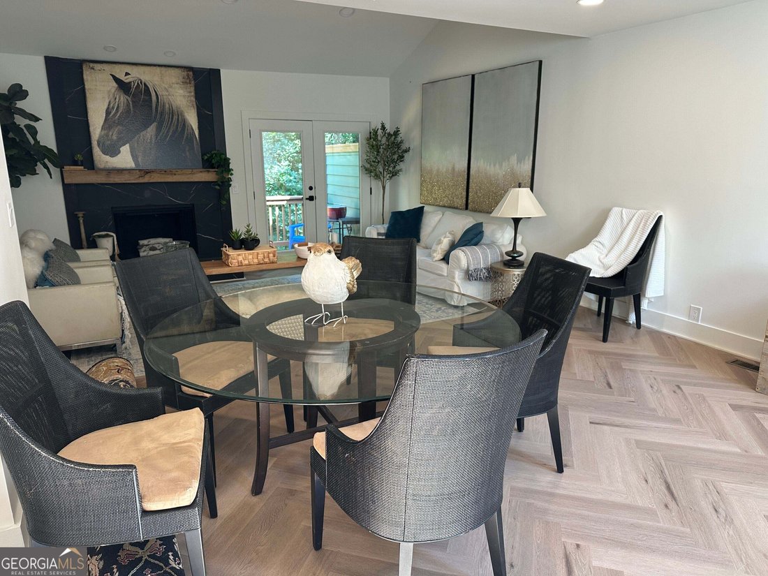 Townhouse in Alpharetta, Georgia, United States 4 - 18710252