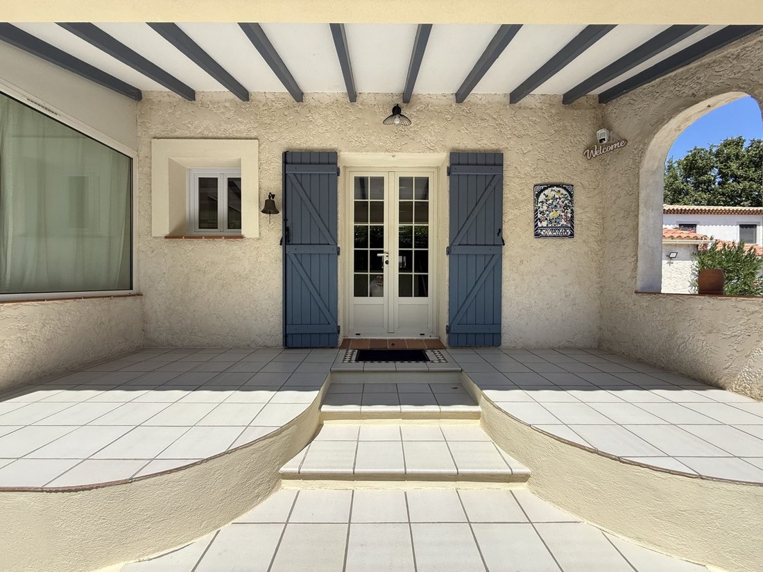 Villa in Forcalqueiret, Provence-Alpes-Côte d'Azur, France 4 - 18708248
