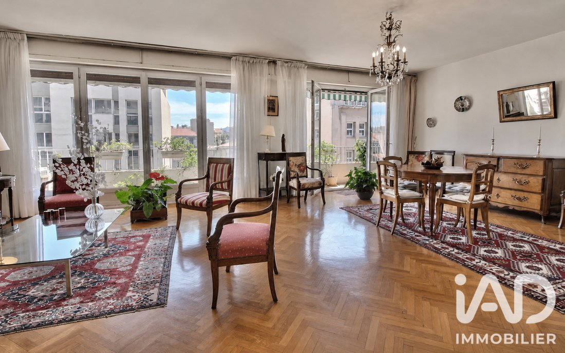 Apartment in Périer, 8e Arrondissement, Marseille 1 - 18710029
